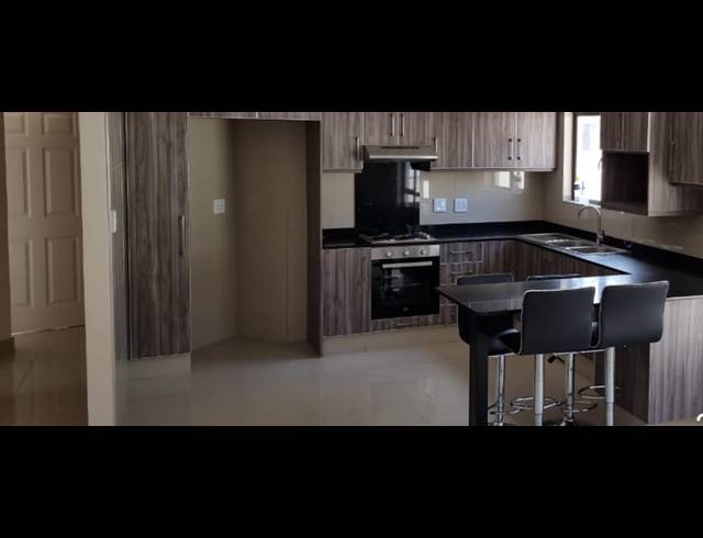 3 BEDROOM FLAT TO LET IN HILLARY